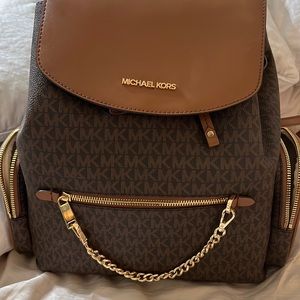 NWT Michael Kors Jet Set Bag with chain